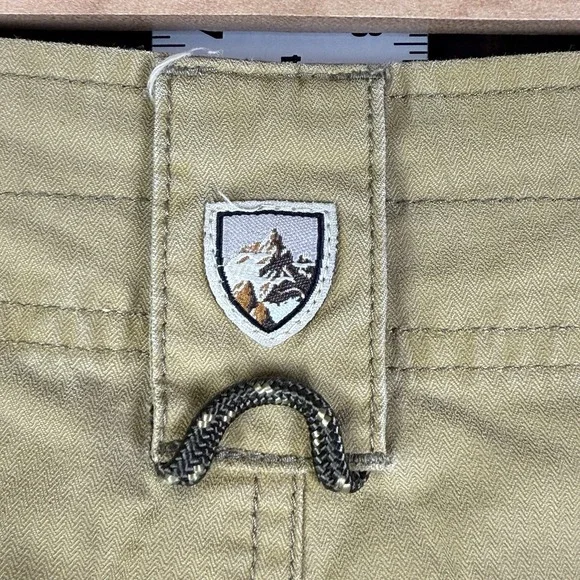 KUHL Cargo Shorts Patina Dye Adjustable Waist 40 x‎ 12" Men's XL/2XL Khaki Gold - Picture 8 of 10